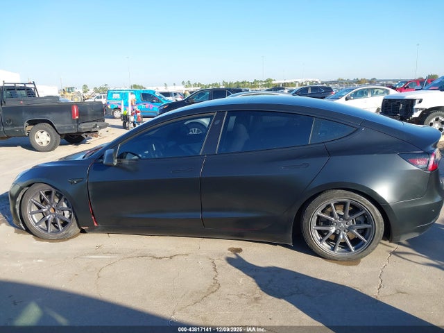 Продаж на аукціоні авто 2020 Tesla Model 3 Standard Range Plus Rear-wheel Drive/standard Range Rear-wheel Drive, vin: 5YJ3E1EAXLF634587, номер лоту: 43817141
