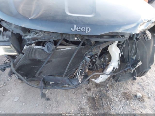 2018 JEEP GRAND CHEROKEE 1C4RJECG3JC353715 Photo 5