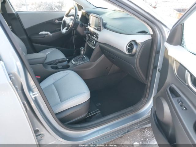 2018 HYUNDAI KONA KM8K33A53JU085790 Photo 4