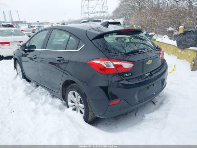 2019 CHEVROLET CRUZE 3G1BE6SM7KS554105 Photo 2