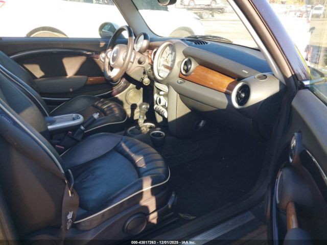 2007 MINI COOPER WMWMF33547TT51296 Photo 4