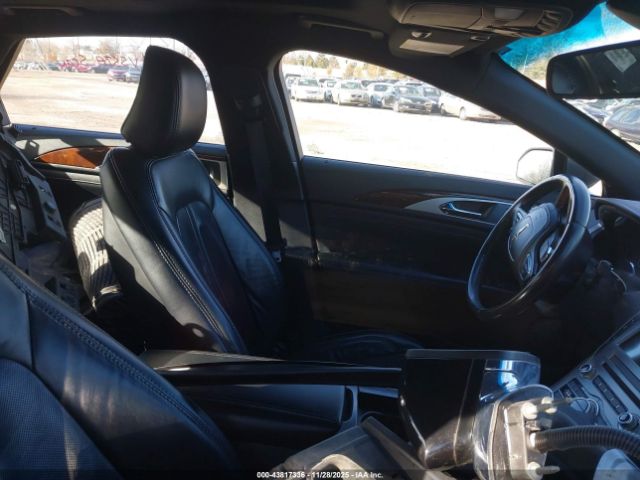 2020 LINCOLN MKZ 3LN6L5LU7LR604061 Photo 4