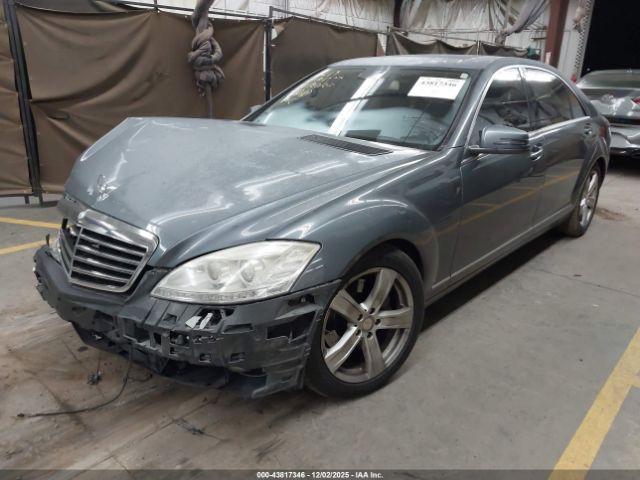 2010 MERCEDES-BENZ S 550 WDDNG7BB7AA287105 Photo 1
