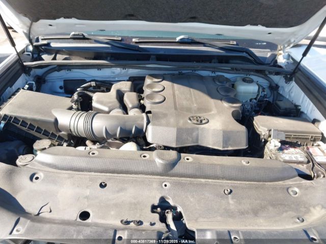 2020 TOYOTA 4RUNNER JTEBU5JR9L5778727 Photo 9