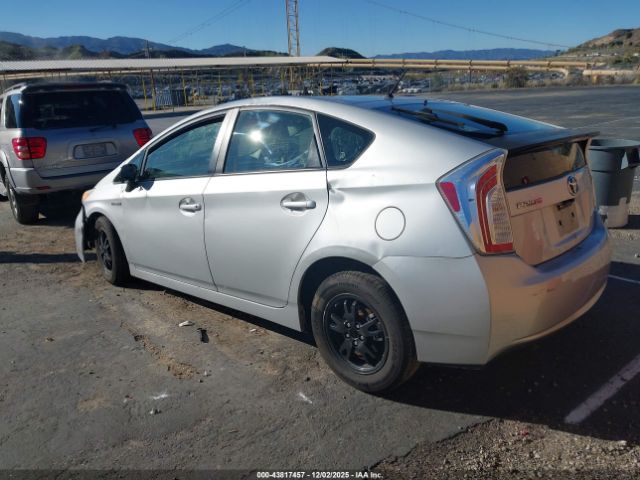 2013 TOYOTA PRIUS JTDKN3DU4D0341853 Photo 2
