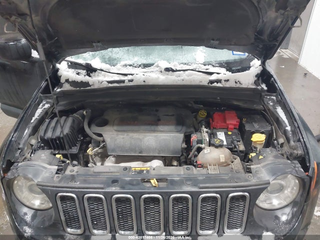 Jeep Renegade Latitude 4x4 2018 ZACCJBBB3JPH00210 Image 10