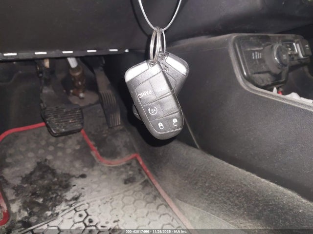 Jeep Renegade Latitude 4x4 2018 ZACCJBBB3JPH00210 Image 11