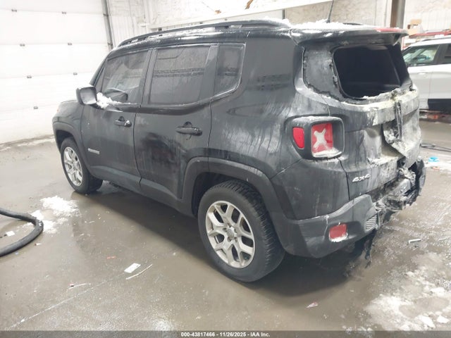 Jeep Renegade Latitude 4x4 2018 ZACCJBBB3JPH00210 Image 3