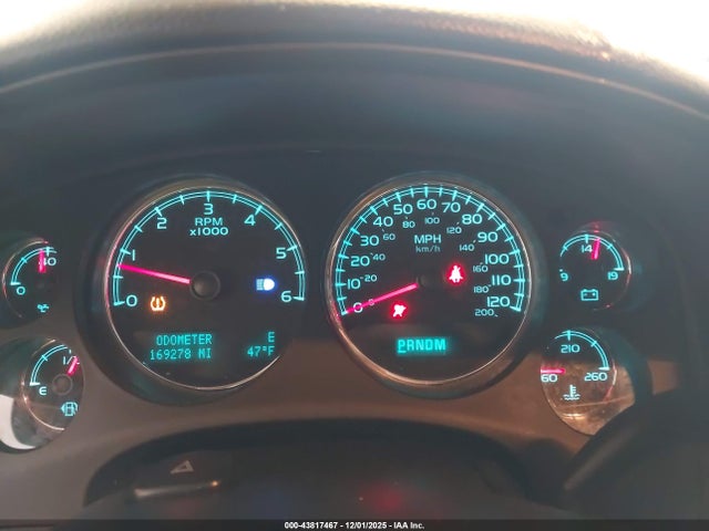 2010 Gmc Yukon Xl 1500 Slt მანქანა იყიდება აუქციონზე, vin: 1GKUKKE33AR192459, აუქციონის ნომერი: 43817467