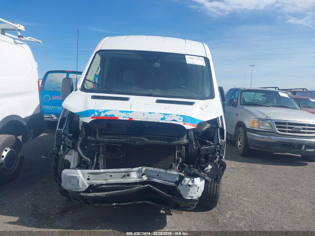Ford Transit-150 2016 1FTYE1CM2GKA96091 Image 13