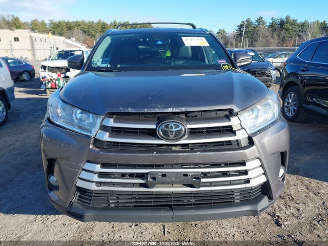 5TDJZRFH1JS902988 Toyota Highlander Xle