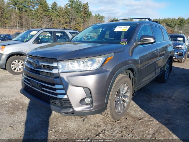 5TDJZRFH1JS902988 Toyota Highlander Xle