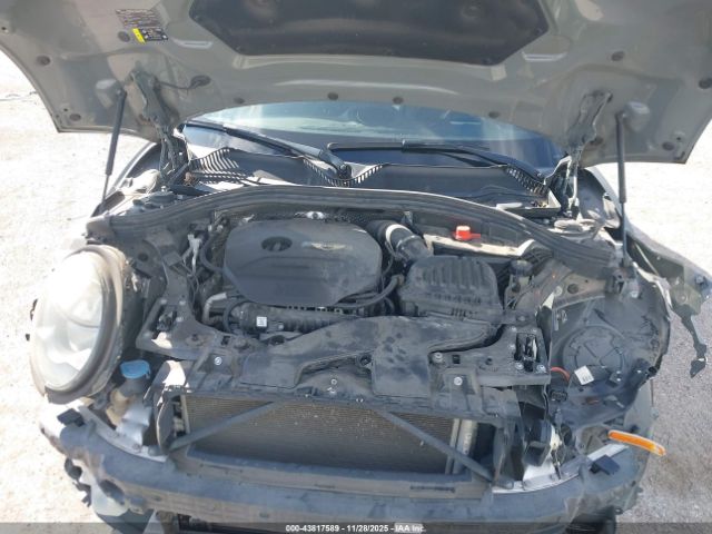 2017 MINI CLUBMAN WMWLN5C58H2E31799 Photo 9