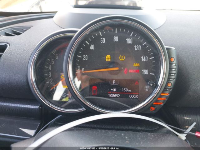 2017 MINI CLUBMAN WMWLN5C58H2E31799 Photo 6