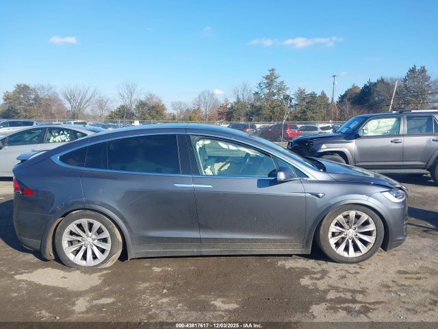 5YJXCAE27HF051515 Tesla Model X 100d/75d/90d