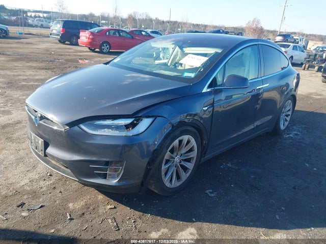 2017 TESLA MODEL X 5YJXCAE27HF051515 Photo 1