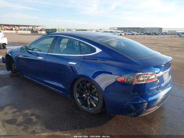 43817624 :رقم المزاد ، 5YJSA1E17HF180281 vin ، 2017 Tesla Model S 60/75 مزاد بيع