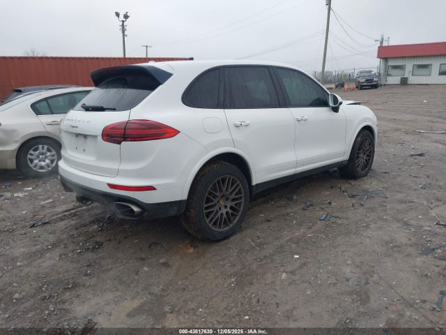2018 PORSCHE CAYENNE WP1AA2A26JKA05544 Photo 3