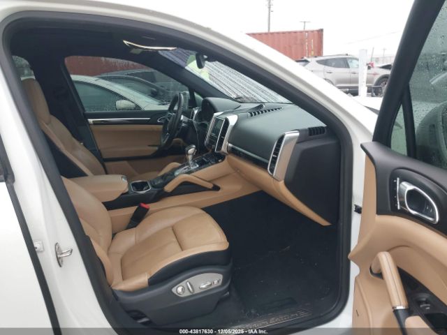 2018 PORSCHE CAYENNE WP1AA2A26JKA05544 Photo 4