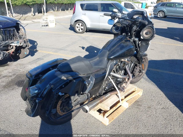 2022 HARLEY-DAVIDSON FLHXST 1HD1ABL24NB666959 Photo 3