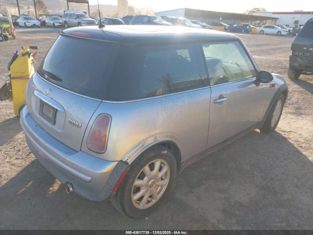 2004 MINI COOPER WMWRC33454TC54015 Photo 3