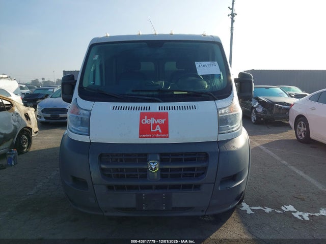 43817779 :رقم المزاد ، 3C6TRVAG2HE532145 vin ، 2017 Ram Promaster 1500 Low Roof 136 Wb مزاد بيع
