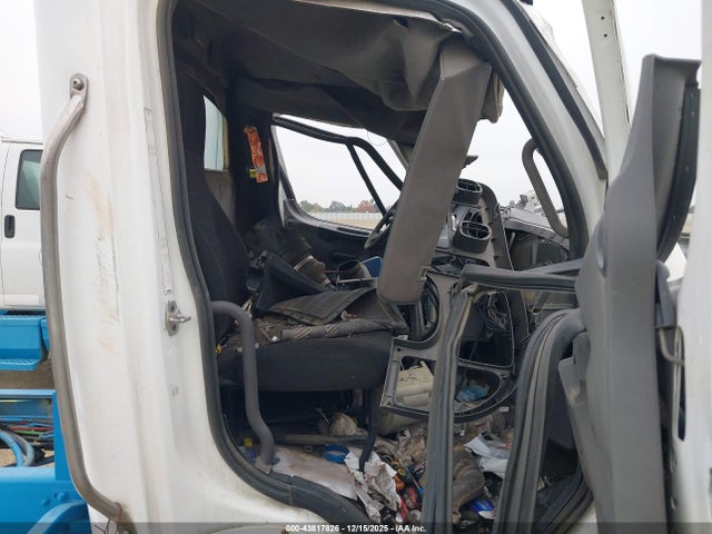 Freightliner Chassis S2g 2015 4UZAEDE36FCFX2003 Image 5