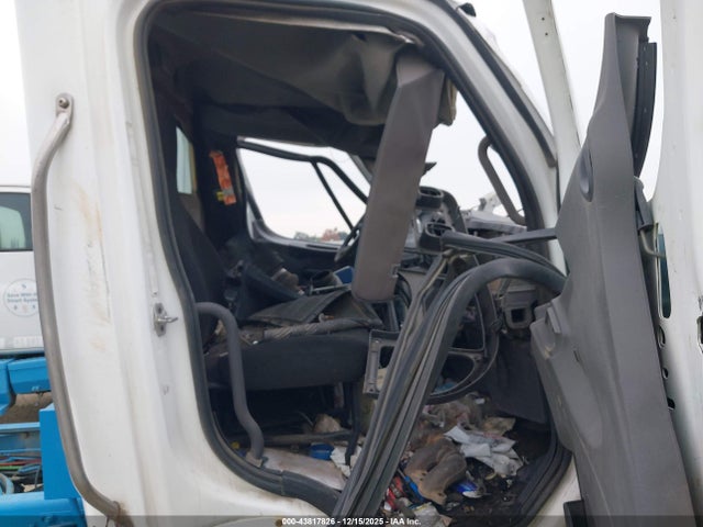 Freightliner Chassis S2g 2015 4UZAEDE36FCFX2003 Image 8