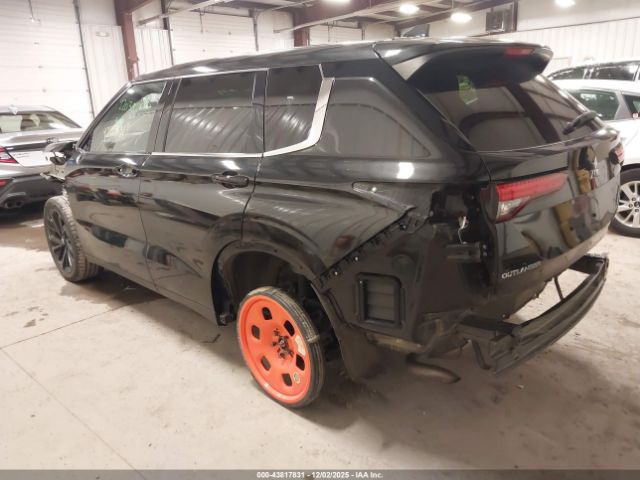 2022 MITSUBISHI OUTLANDER JA4J4UA82NZ070441 Photo 2