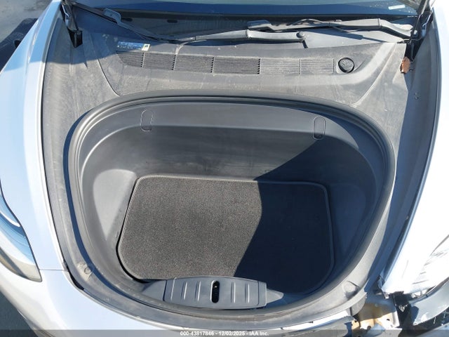 2018 TESLA MODEL 3 5YJ3E1EB1JF074268 Photo 9