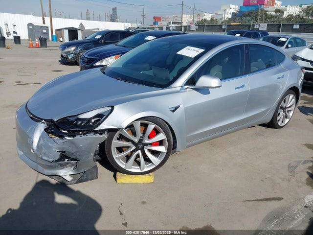 2018 TESLA MODEL 3 5YJ3E1EB1JF074268 Photo 1