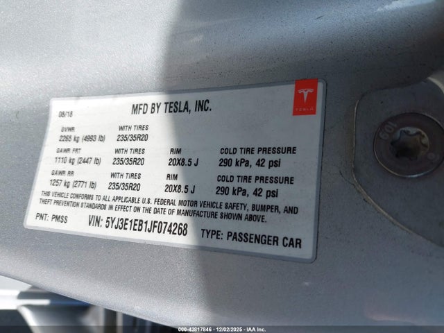 2018 TESLA MODEL 3 5YJ3E1EB1JF074268 Photo 8
