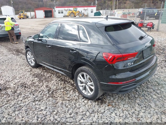 2024 AUDI Q3 WA1EECF39R1206798 Photo 2