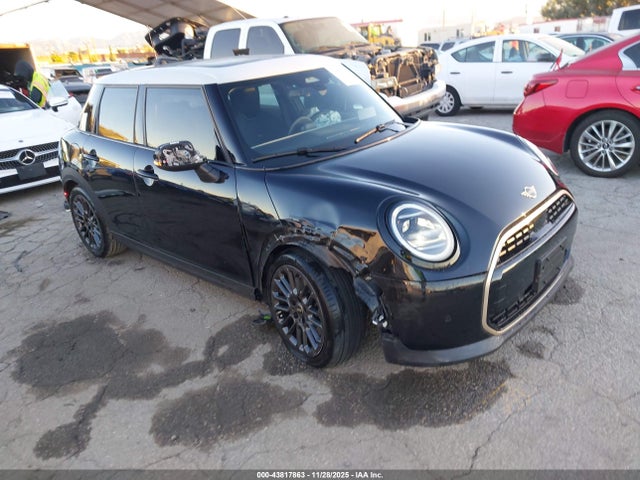 2025 MINI HARDTOP WMW43GD08S2W87213 Photo 0