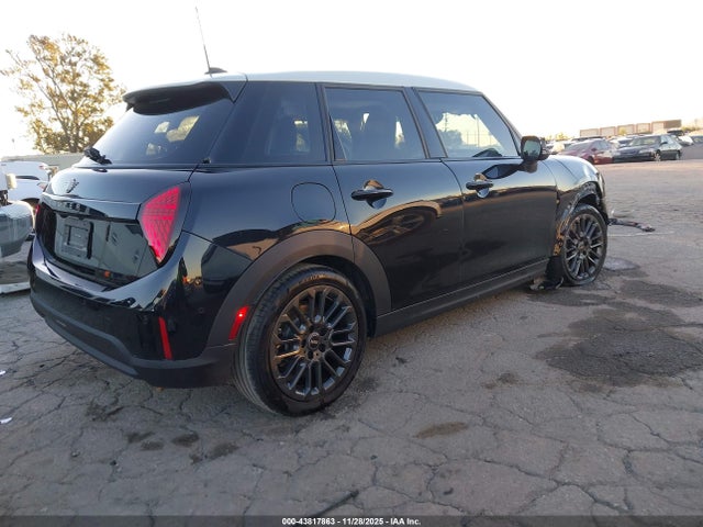 2025 MINI HARDTOP WMW43GD08S2W87213 Photo 3