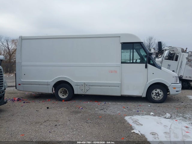JALB4T17XE7W00385 Isuzu Commercial Van