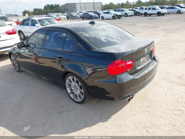 2011 BMW 328I WBAPH7C53BE682091 Photo 2