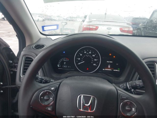 2022 HONDA HR-V 3CZRU5H57NM735730 Photo 6