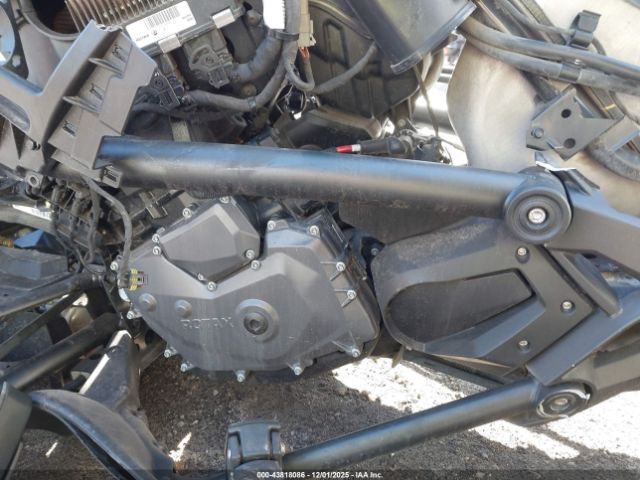 2021 CAN-AM SPYDER ROADSTER 2BXREDD49MV000059 Photo 8