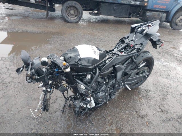 Yamaha Yzfr7 2025 JYARM38EXSA018074 Image 2