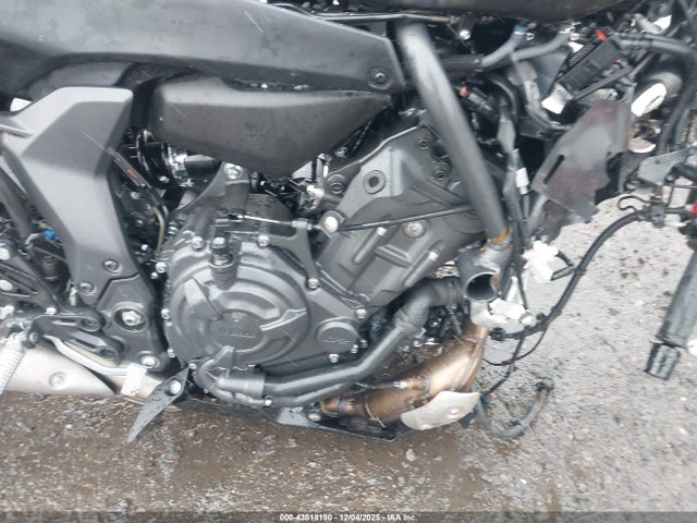 Yamaha Yzfr7 2025 JYARM38EXSA018074 Image 8