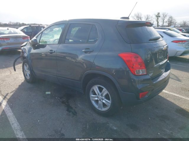 2019 CHEVROLET TRAX 3GNCJKSB2KL232682 Photo 2