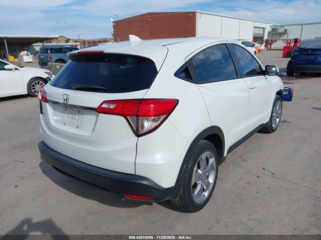 2022 HONDA HR-V 3CZRU5H32NM710359 Photo 3