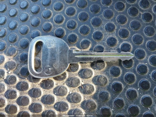 2004 GMC SIERRA 1500 2GTEC19T441141342 Photo 10