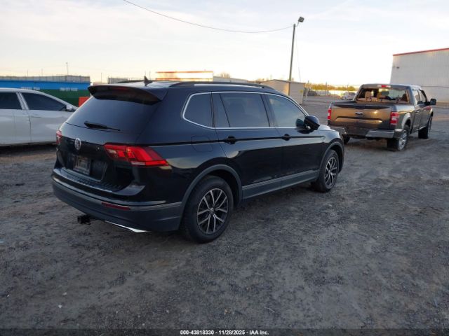 2021 VOLKSWAGEN TIGUAN 3VV3B7AXXMM082903 Photo 3