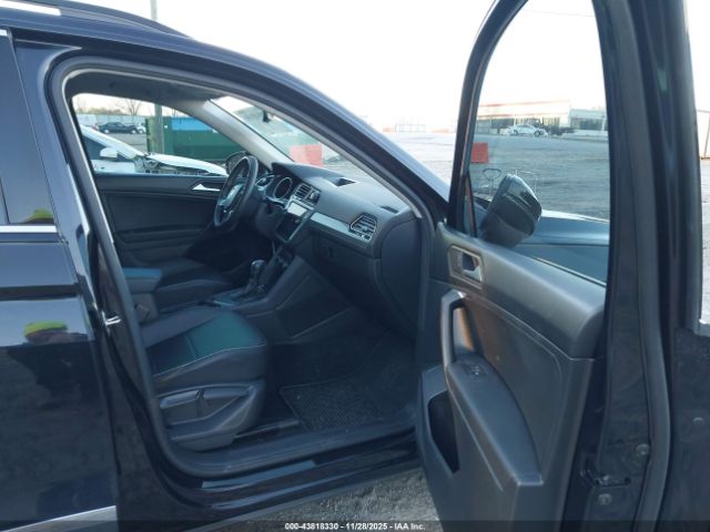 2021 VOLKSWAGEN TIGUAN 3VV3B7AXXMM082903 Photo 4