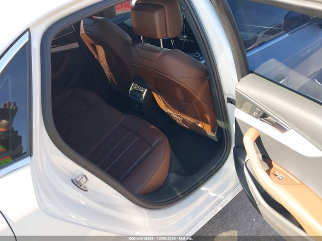 2018 AUDI A4 WAULMAF44JA114402 Photo 7