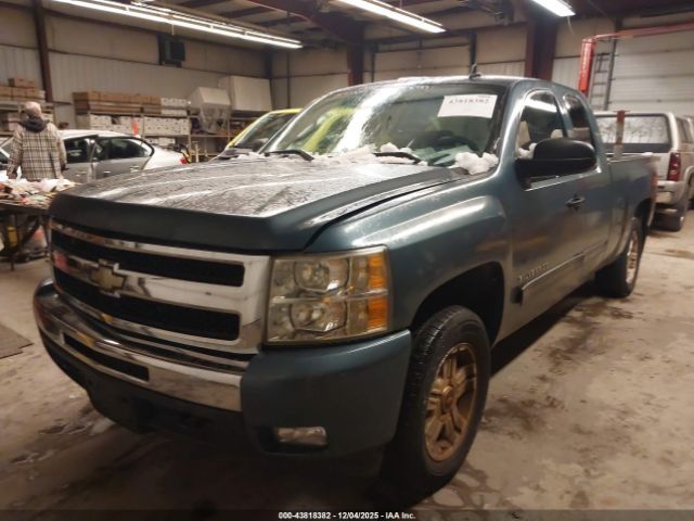 2011 CHEVROLET SILVERADO 1500 1GCRKSE36BZ377415 Photo 1