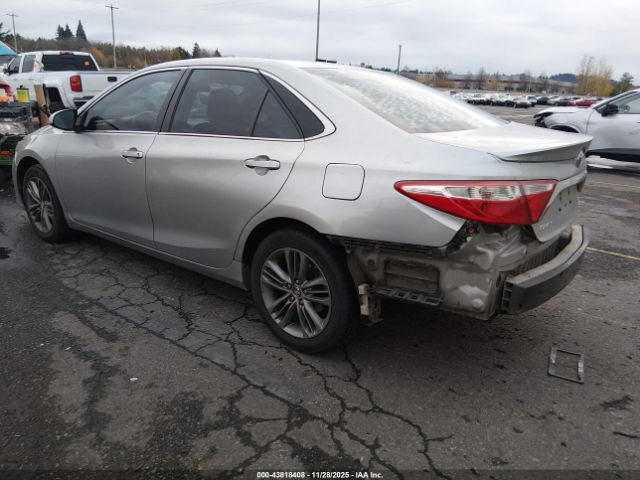 2015 TOYOTA CAMRY 4T1BF1FKXFU877064 Photo 2