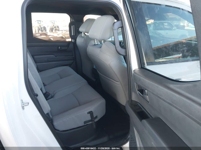 3TMKB5FNXSM049757 Toyota Tacoma Sr5